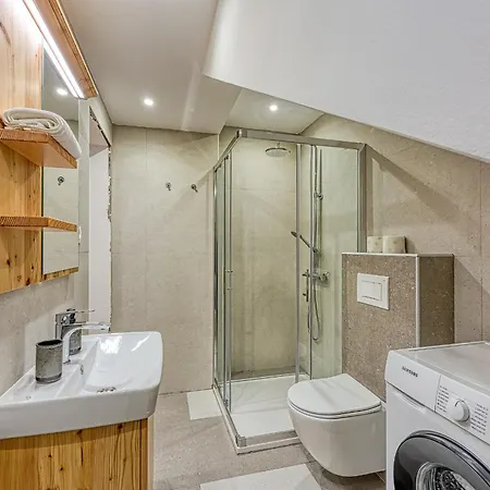 Viktor Guest house