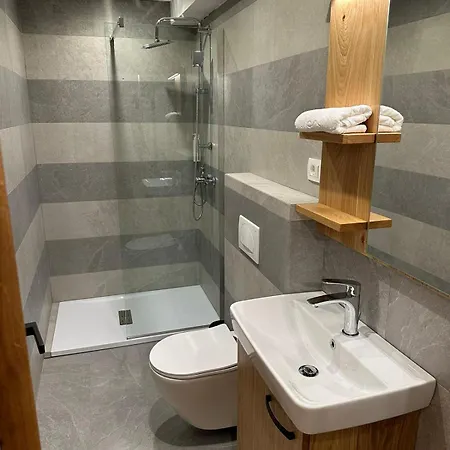 Viktor 招待所 Rateče